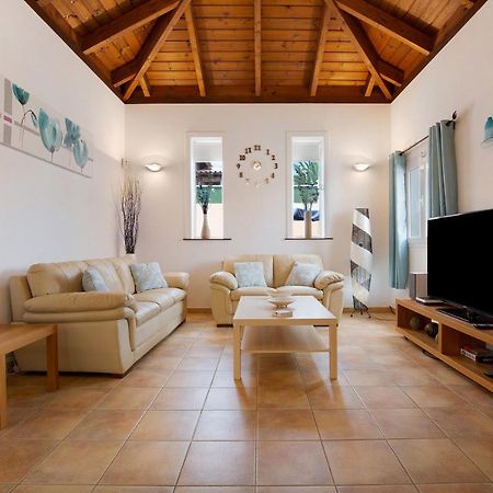 Villa Contenta Corralejo Exterior photo